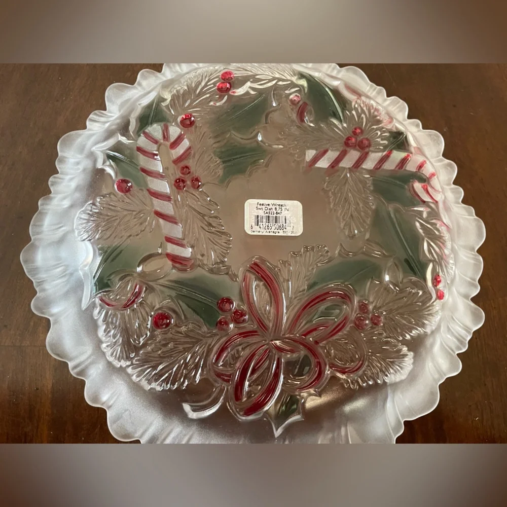 Mikasa Holiday Wreath Platter - Red, Green, and White